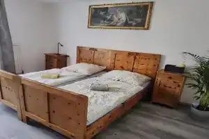 Quaint Room in Modern Flat, Innsbruck