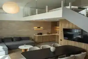 DOM hotel, Kiev