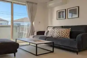 The FLOW Okinawa Guest house, Chatan