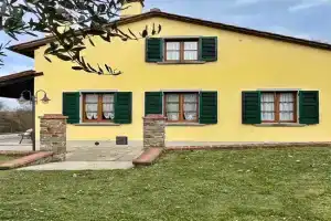 Casa degli Ulivi, Monte San Savino