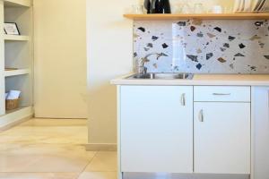 Cozy Studio #3, Malia