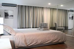 Charming & Cosy 1BR, 5mins walk to Sliema Ferries Apartments, St Julians