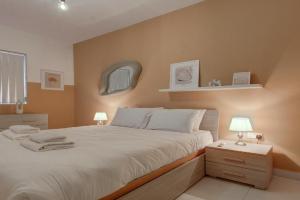 Comfortable 1BR Apt with WIFI & AC in Gzira centre by 360 Estates Apartments, St Julians