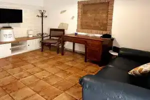Free Wifi, 10 min Elmas Airport Apartments, Assemini