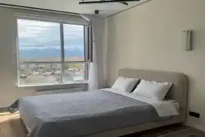 Dvuhkomnatnaya studiya s panoramnym vidom na gory Apartments, Almaty