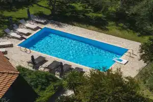 Villa in Kypseli with Private Pool & Gardens, Tragaki