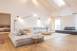 La Dimora degli Artisti - Elegante appartamento con parcheggio privato Apartments, Pavia