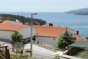 Apartment 2340c, Labin