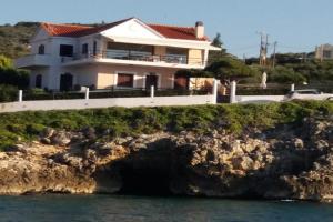 Ostria Seaside House, Almirida