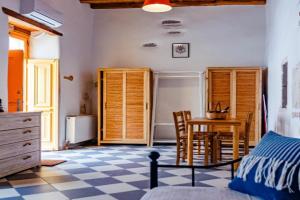 Maria-Anna Traditional Island House, Parikia