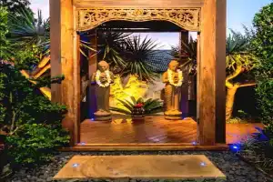 Tranquil Balinese Retreat in a resort style oasis, Gold Coast