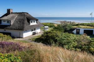 Strandhütte Guest house, List