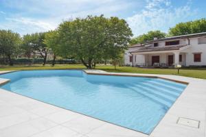 Amazing Home In With Wifi Guest house, Santa Maria
