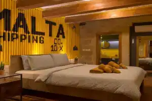 Escape to a Unique 2 Bed Apt in Heart of Valletta Apartments, Sliema