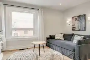 Casa Leslieville - 2BR Suite with LRG Patio, Toronto