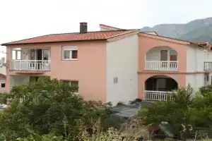 Apartments with parking space, Makarska - 6820, Gradac