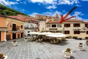 La Casa in Piazza, Maratea