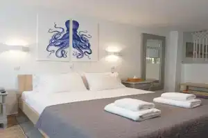 WHITE W1 New studio in, Naousa