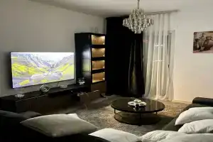 Comfortable Apartment Bedroom And Spacious Living Room Family and Couple, Sharjah City