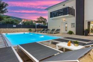 Family friendly house with a swimming pool, Krk - 24089, Baska