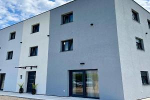 Apartments with parking space Finida, - 24104, Umag