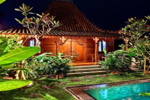 Na Uli Villa Renon, Denpasar
