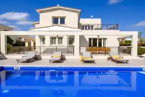 Cielo Luxury Villa by Nomads - Walk to, Coral Bay