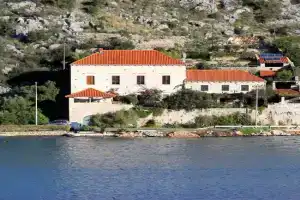Seaside house with a swimming pool, Dubrovnik - 8583, Mokosica