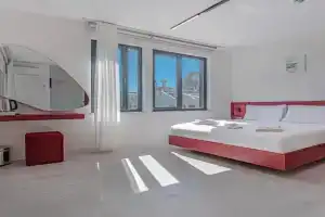 Tulii Rooms, Lara