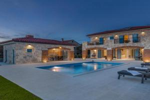 Villa Batana, Sukosan