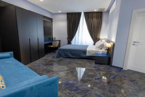 Maison Palla e Partner's Guest house, Naples