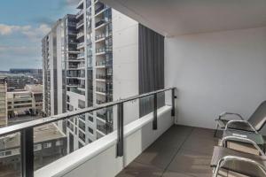 Luxury 1-Bedroom Apartment in Allara St, Canberra