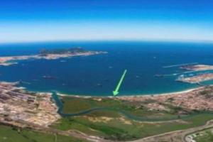 Beachfront Studio - Private Kitchen and Bath, Algeciras