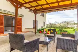 La Casa Di Nico a a 10 minuti da Lucca by TuscanyWeGo, Capannori