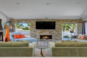 Southern Exposure Retreat Guest house, Palm Desert