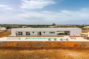 Villa Donnosanto a 5 Minuti Da Spiaggia. Ostuni 10, Torre Santa Sabina