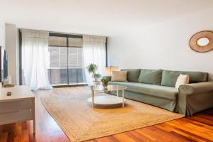 Mai&Maud Fira Apartment, Cornella de Llobregat