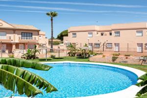 Apartamento económico en La Barrosa con piscina, Sancti Petri