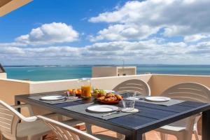NEW! Apartment by the beach with amazing seaview, Lagos