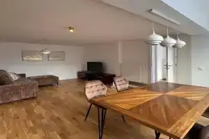 Moon night Apartments, Nis