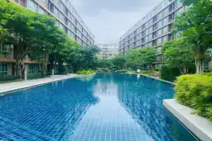 Dcreek 75 pool view in Patong Apartments, Kathu