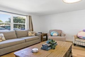 Near Ft Myers Beach Gorgeous relaxing 2BD Apartments, Cape Coral