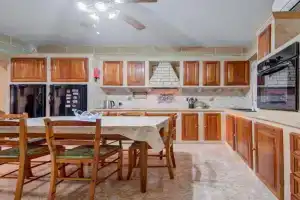 Bright & Spacious Beachside Apartment by SF Homes, Marsaskala