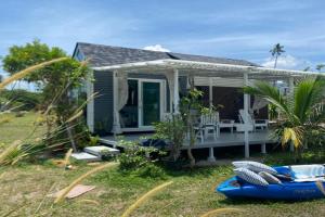 Beachfront Tiny House, Koh Samui, Thailand with FREE Rowboat, Lipa Noi