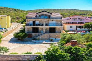 Villa Rocco, Vinjerac