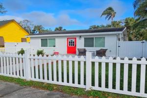 Downtown Getaway Casita Guest house, Bradenton