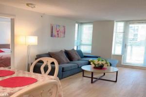Comfort in center 2bedr & good location Apartments, Richmond