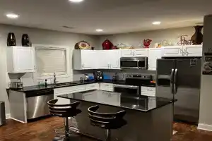 The Bungalow Guest house, Charlotte