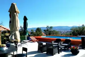 Zatežića vidikovac Villa, Cacak