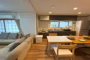 徳島市のまるごと貸切一軒家 最大5名 無料駐車場2台 Villa, Tokushima